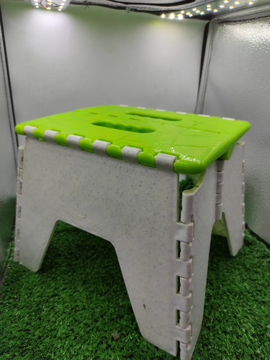 PLASTIC FOLDING STOOL