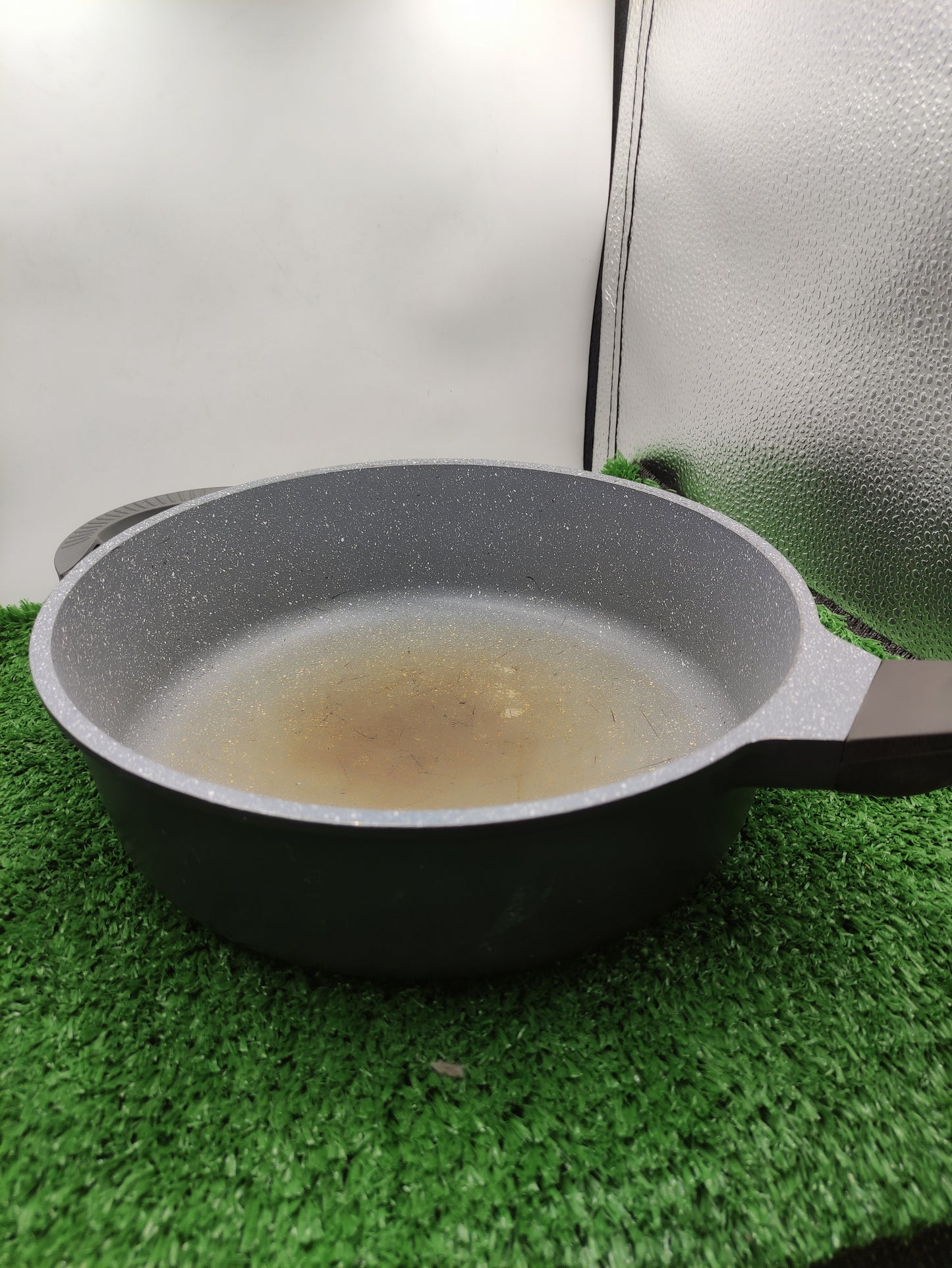 NON STICK GRANITE COATED FRYING PAN