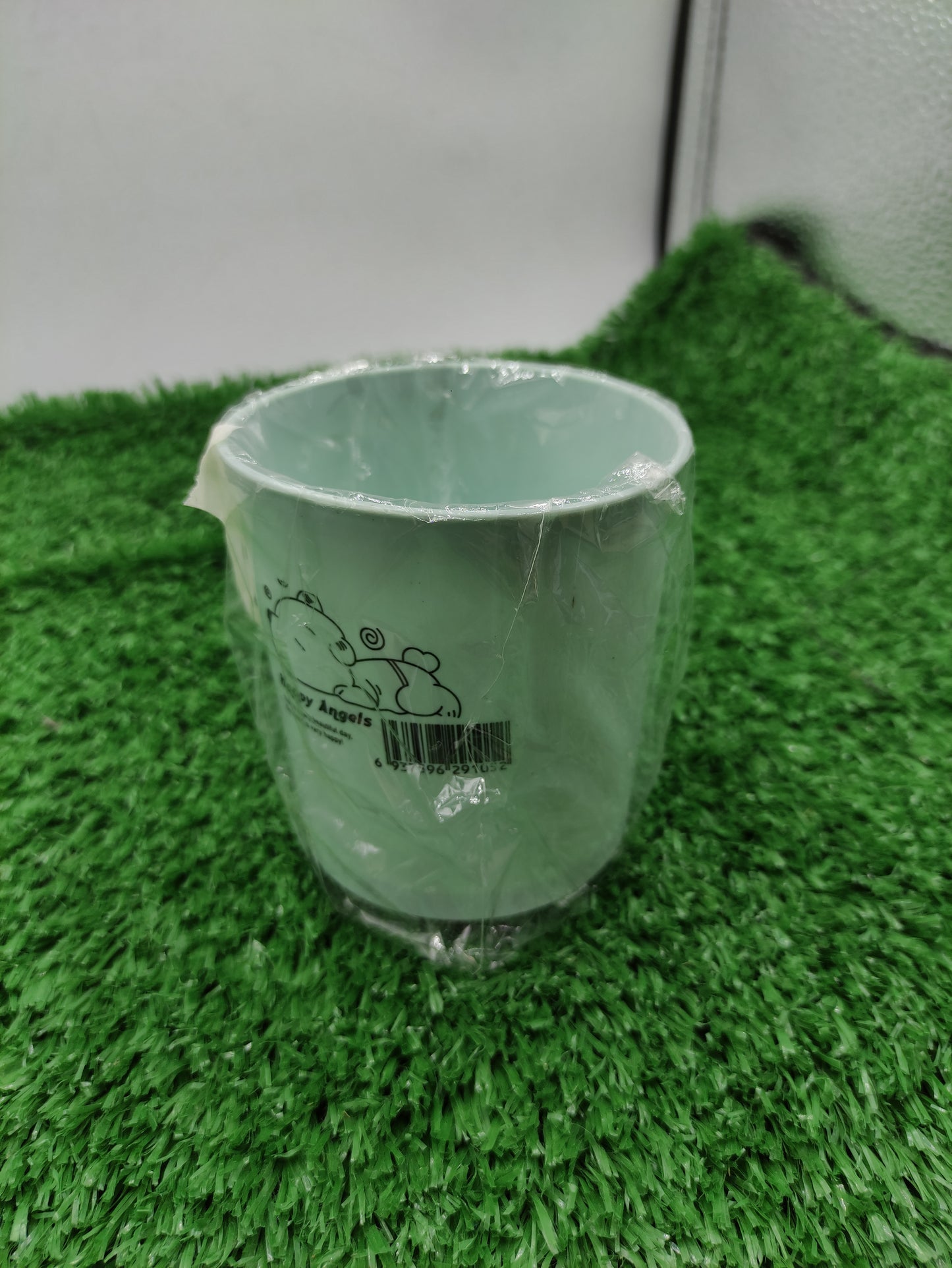 LIGHT GREEN PLASTIC CUP