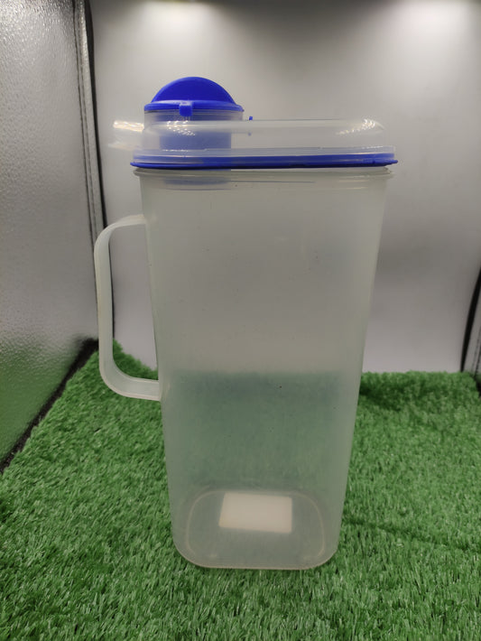 PORTABLE URINE CONTAINER FOR TRAVEL