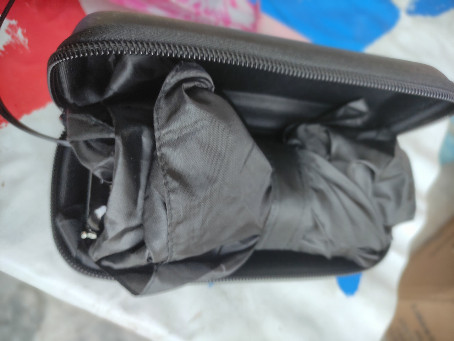 BLACK COMPACT FOLDING UMBRELLA