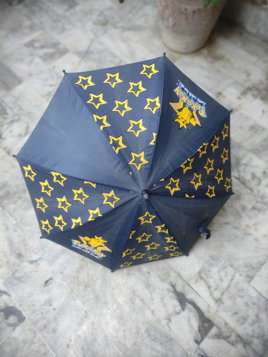 CHILDREN FEATURING UMBRELLA