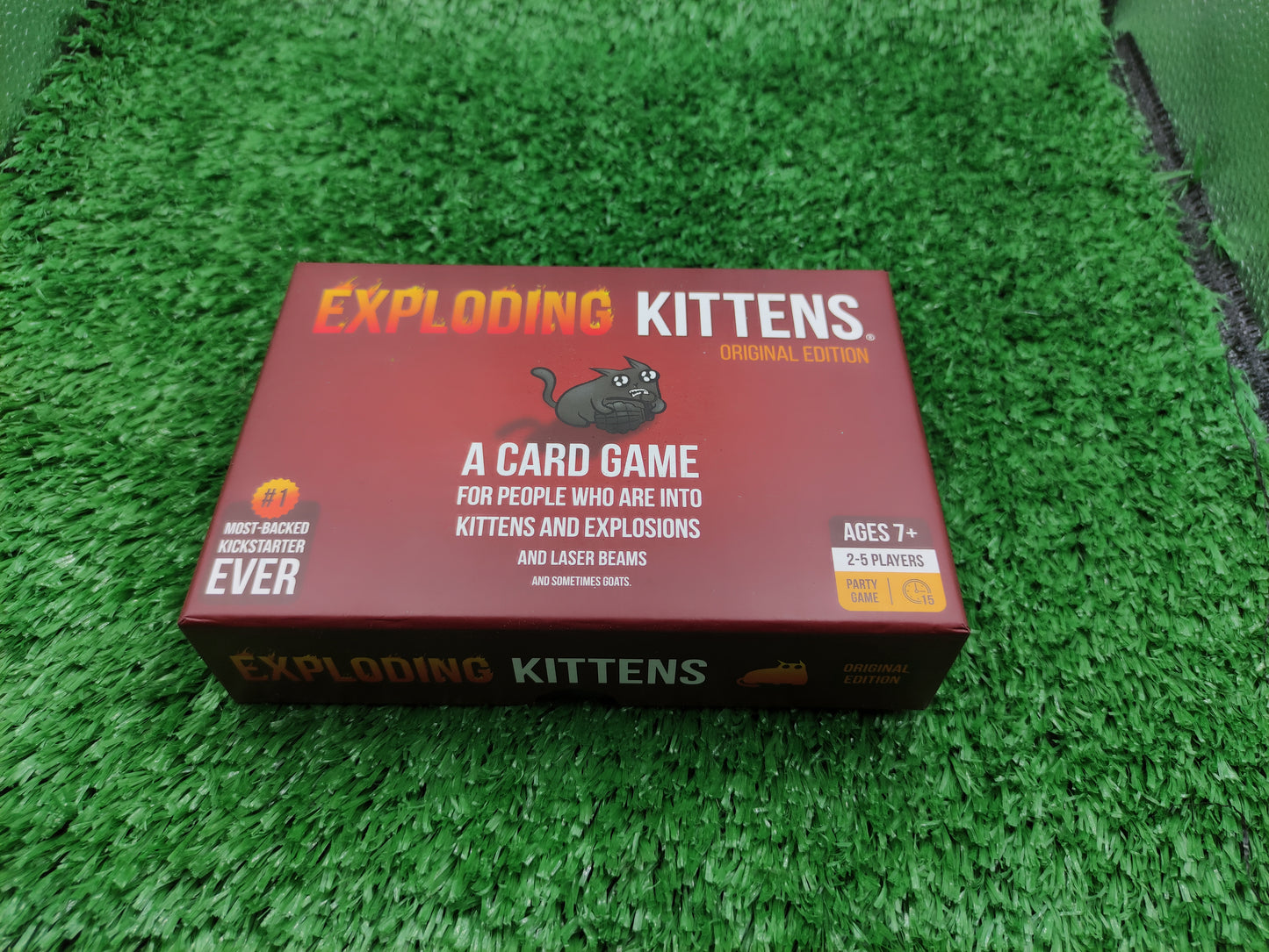 EXPLODING KITTENS A CARD GAME
