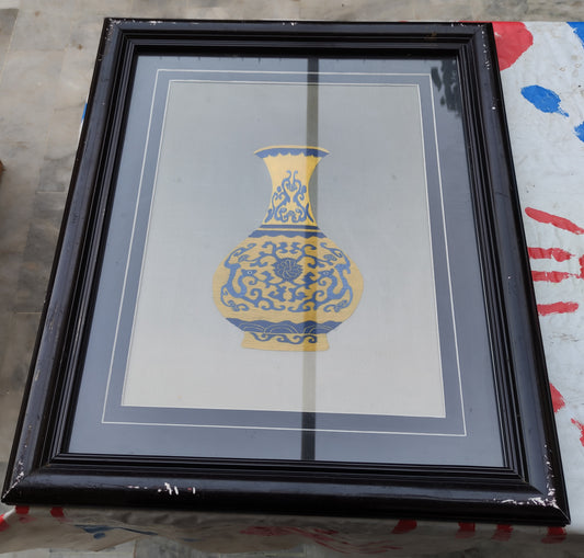 ASIAN EMBROIDERY CLASSIC CHINESE VASE