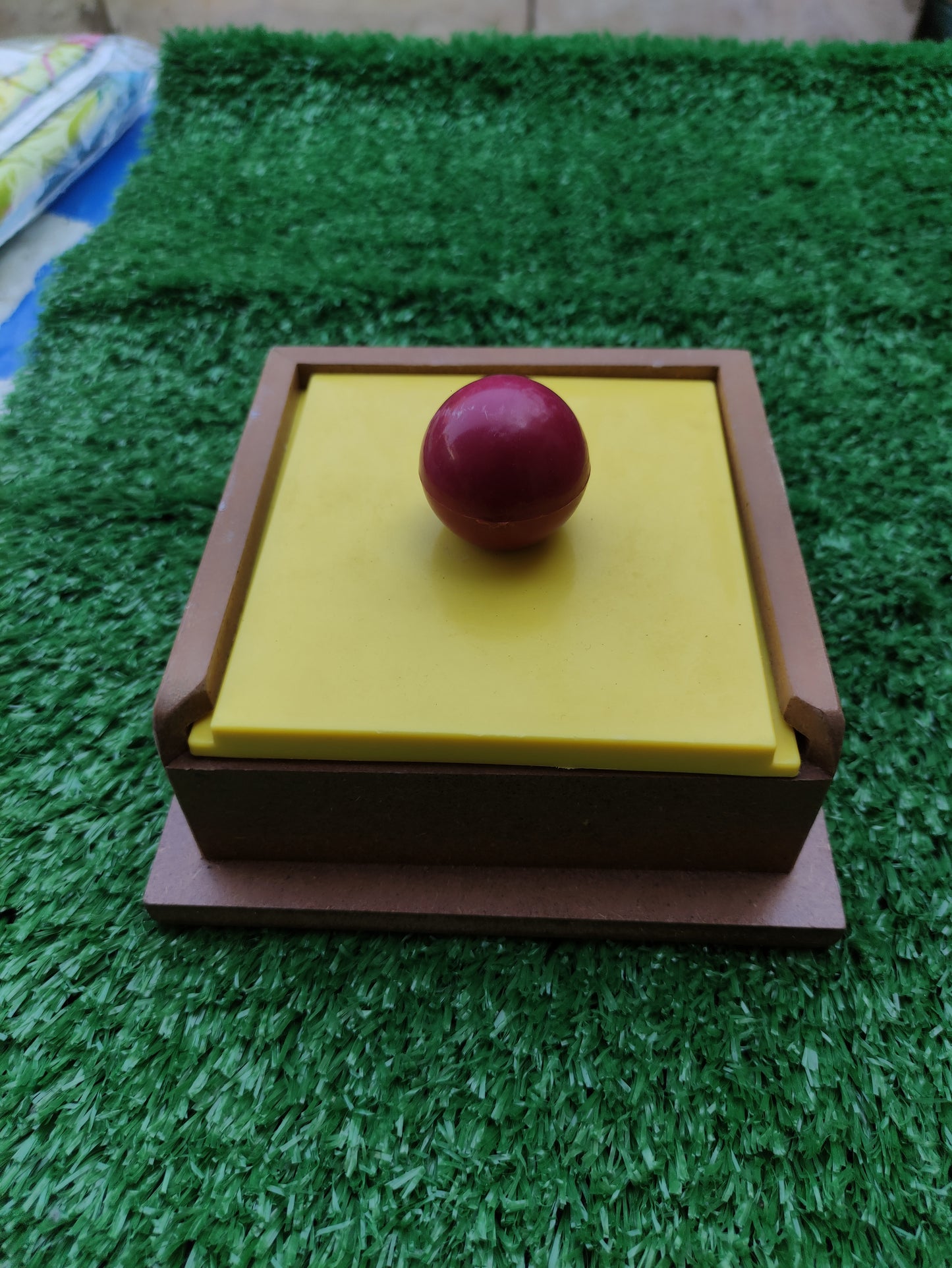 MONTESSORI OBJECT PERMANENCE BOX ONLY 1 PCS