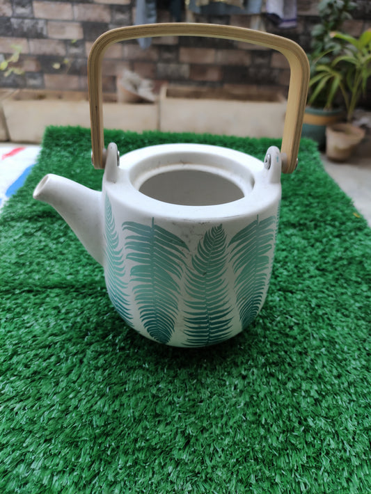 PORCELAIN TEAPOT
