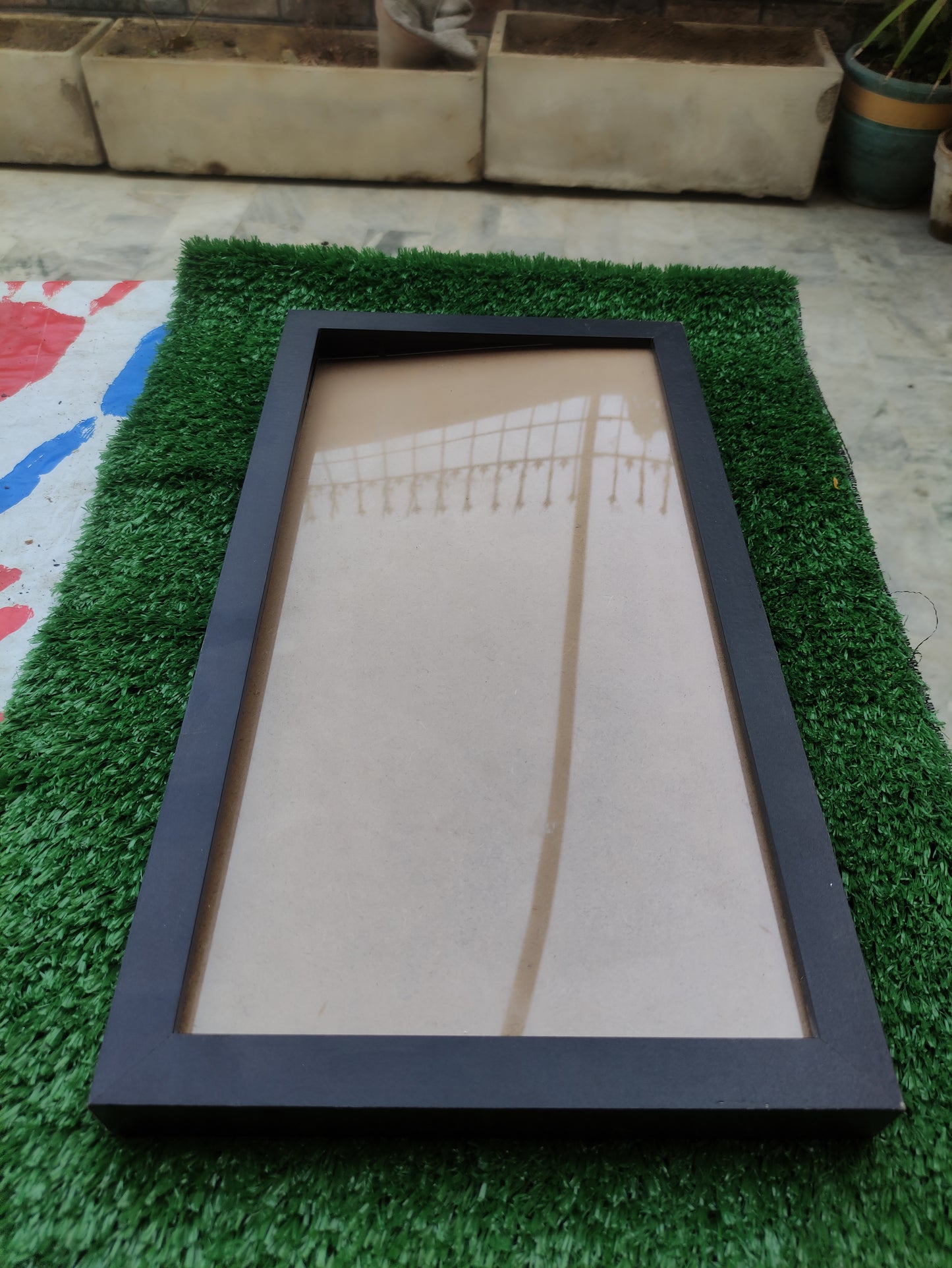 BLACK WOODEN PICTURE FRAME