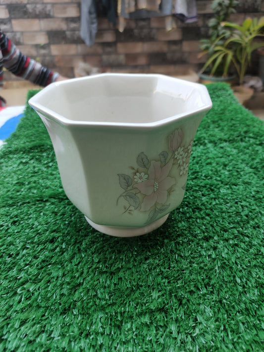 CERAMIC PLANT POT