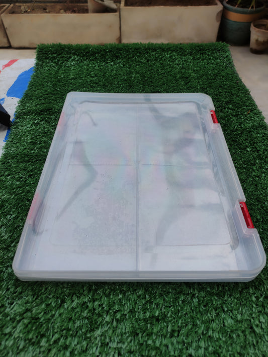 TRANSPARENT PLASTIC DOCUMENT FILE