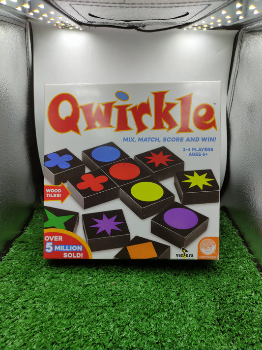 QWIRKLE BOARD GAME