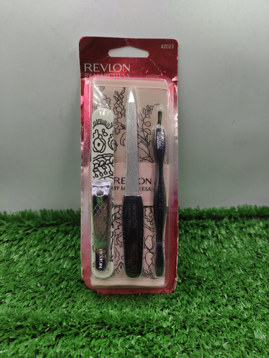 REVLON MANICURE KIT