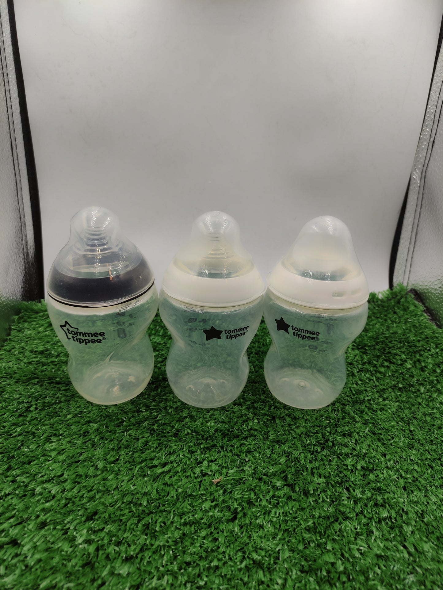 TOMMEE TIPPEE BOTTLE (ONLY ONE PIECE)