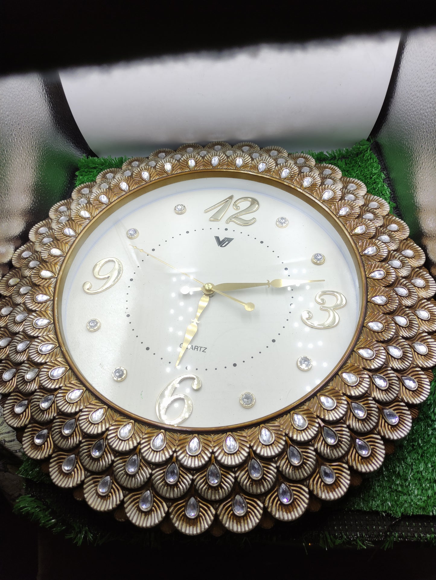 SONIC DESIGNER PLASTIC WALL CLOCK