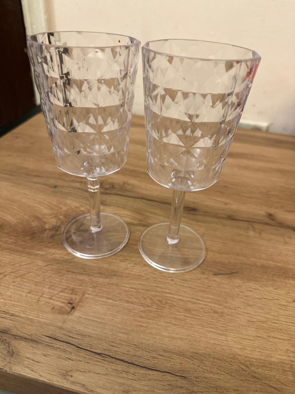 2 Plastic Glasses