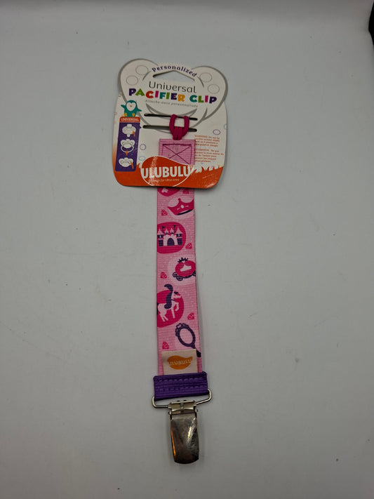 Pacifier clip